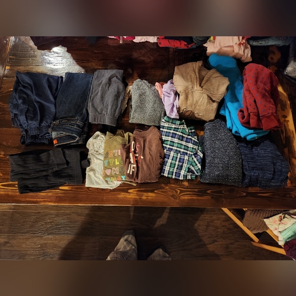 Girls Clothing Lot! 2T - Picture 1 of 4